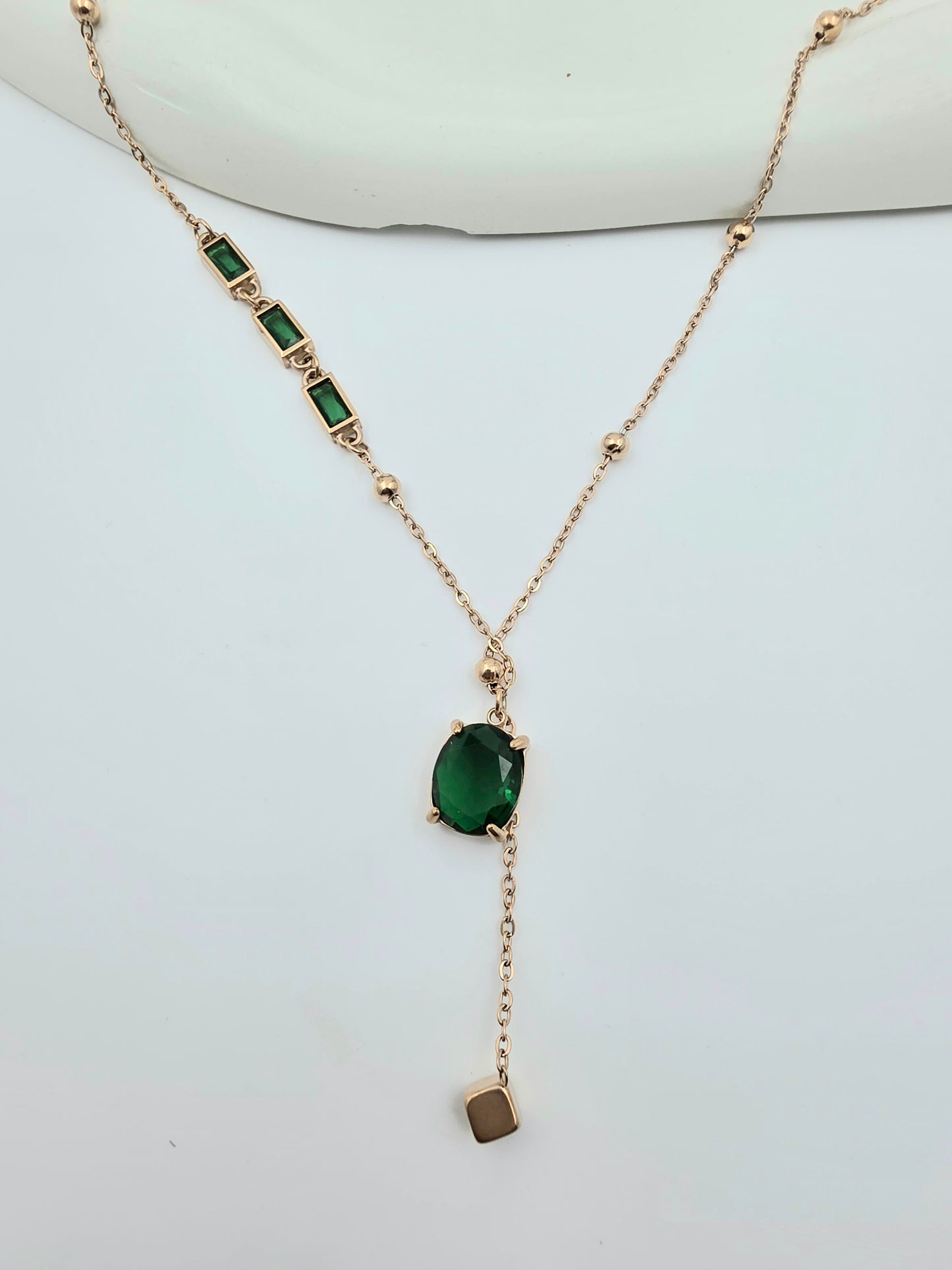 Green tassel necklace