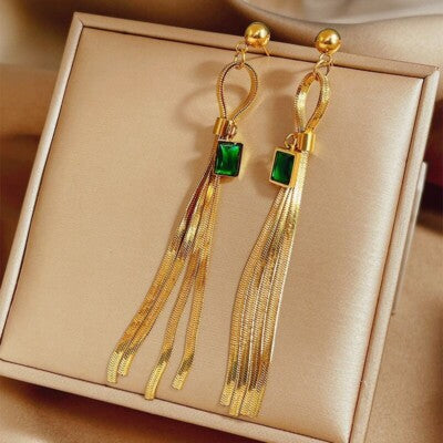 Green tassel necklace